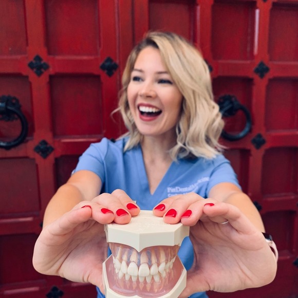 Meet your Posher, Cortny - Picture 1 of 1